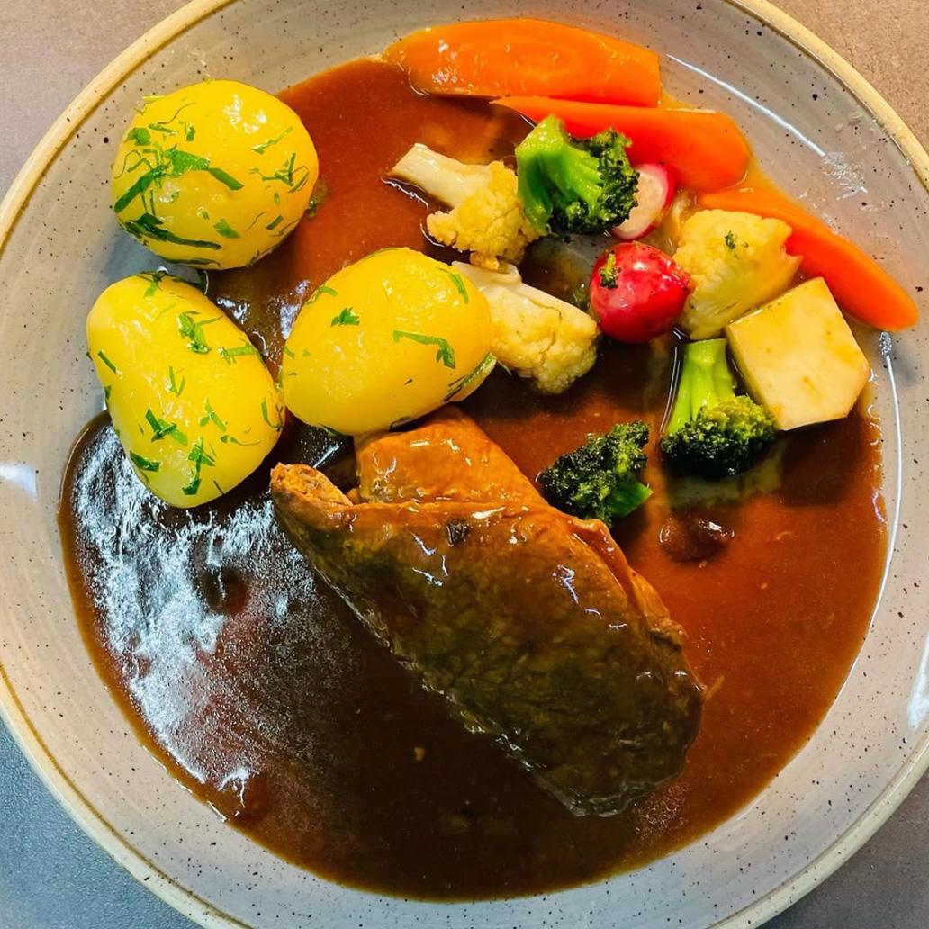 Rinderrouladen mit Kartoffeln und Soße